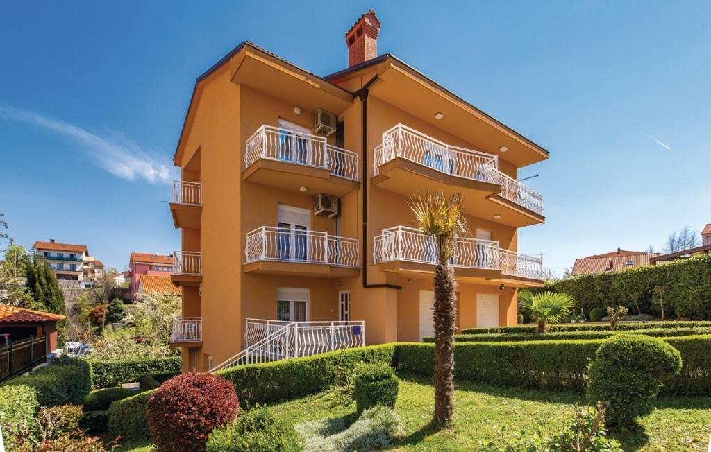Апартаменты Apartman Viskovo-Opatija 4* Экстерьер фото
